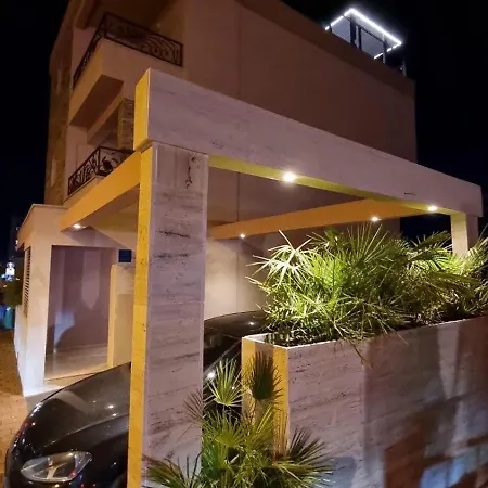Apartment Skypool 77 With Private Pool