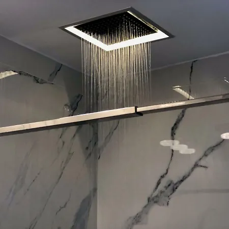 Skypool 77 With Private Pool Apartman *