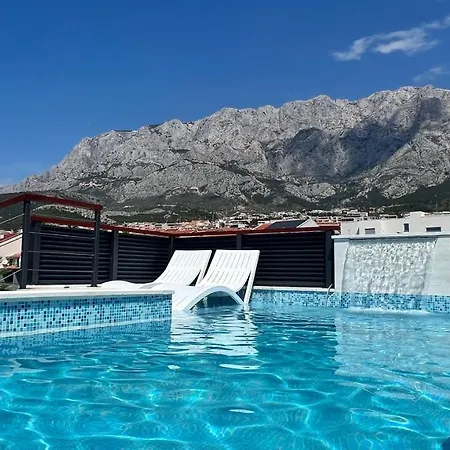 Skypool 77 With Private Pool