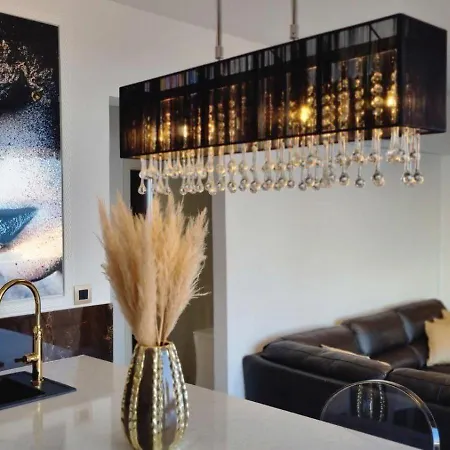 Skypool 77 With Private Pool דירה *