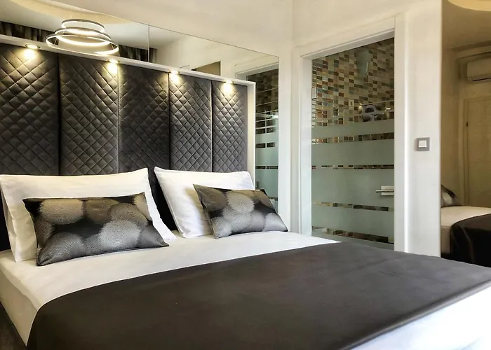 Skypool 77 With Private Pool Apartment Makarska